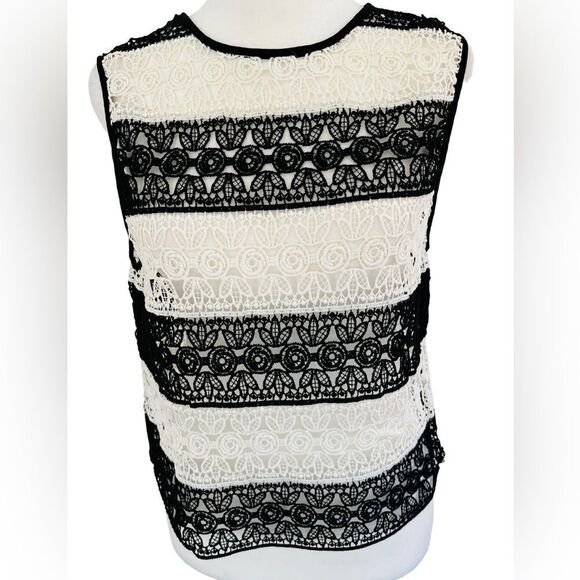 ZARA Woman black & ivory crochet sleeveless top size M. - Picture 1 of 8